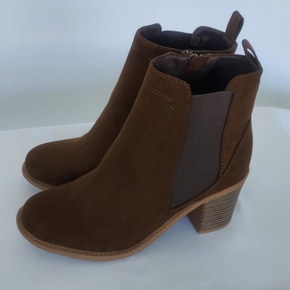 Natural Reflections Shoes - NWOT Natural Reflections Women's Natalie II Boots for Ladies Size 7M Brown